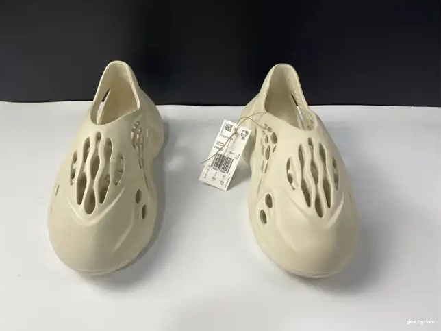 Sand FY4567 Yeezy Foam RNNR Adidas 0501